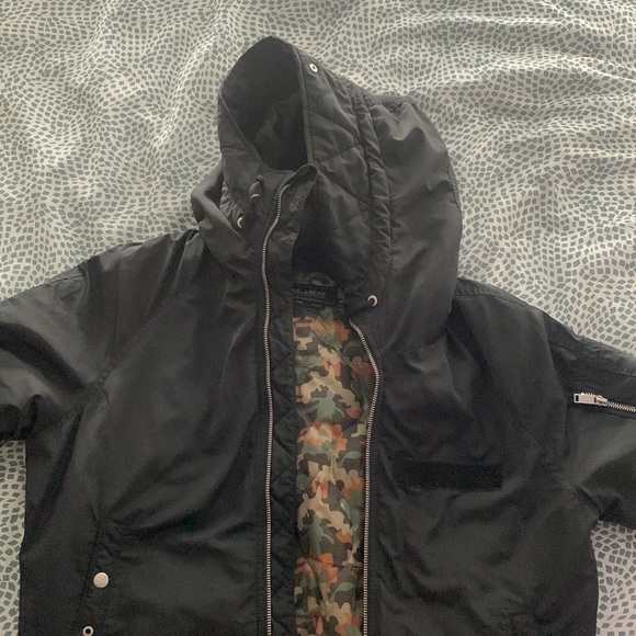 Pull and bear light jacket with hood, all black with inside camo - Picture 1 of 4